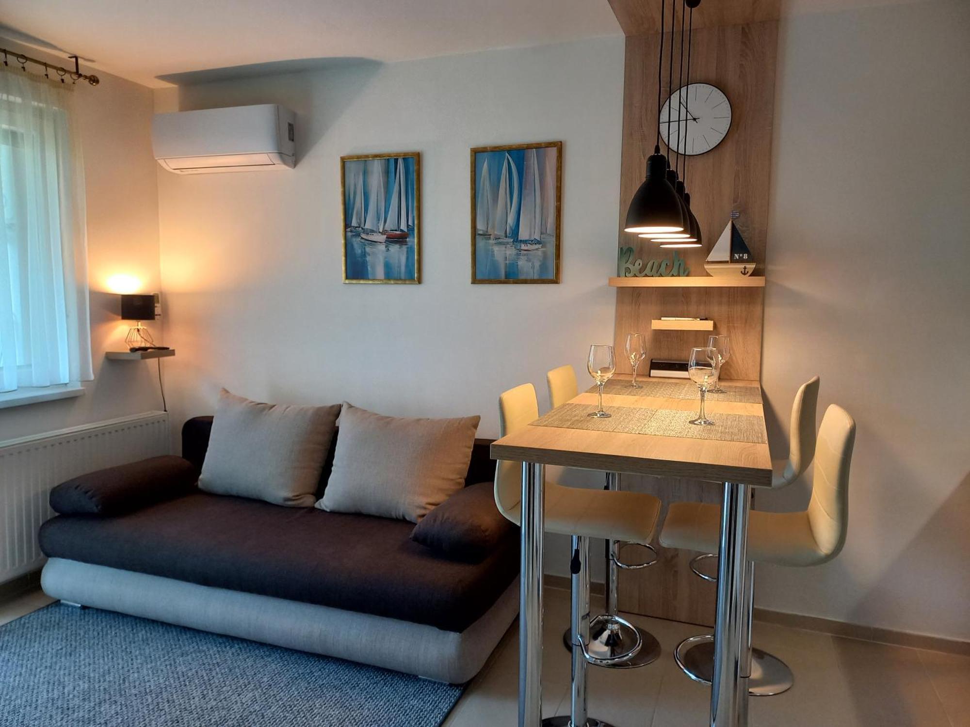 Riviéra Wellness Apartman Siófok Esterno foto
