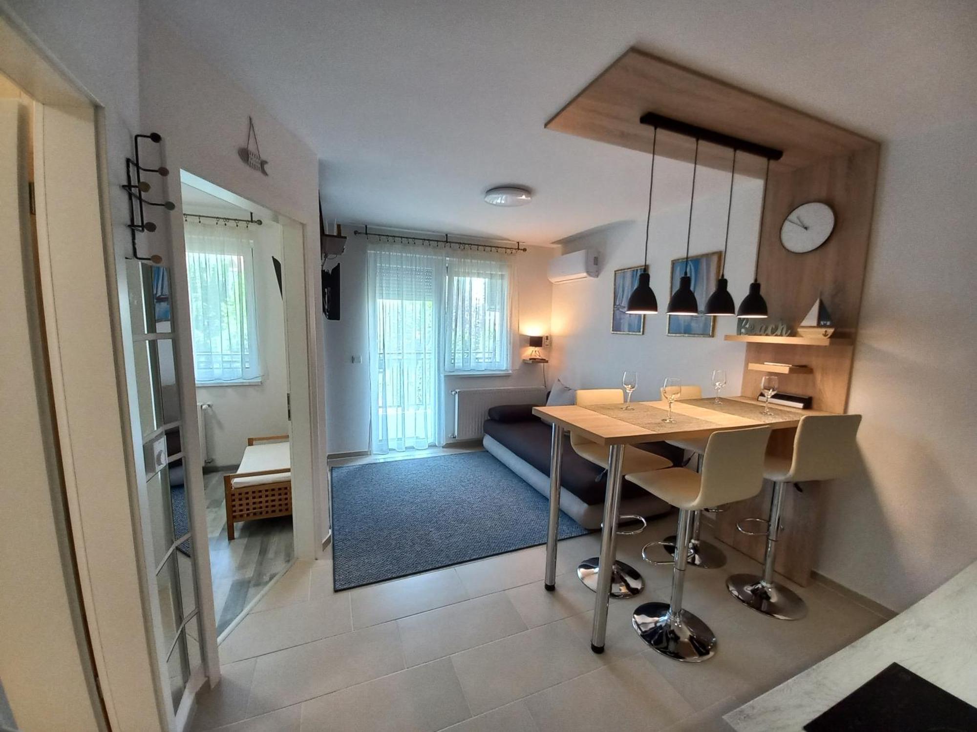 Riviéra Wellness Apartman Siófok Esterno foto